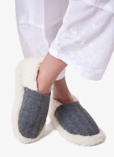 Ladies Wool Aran Slippers